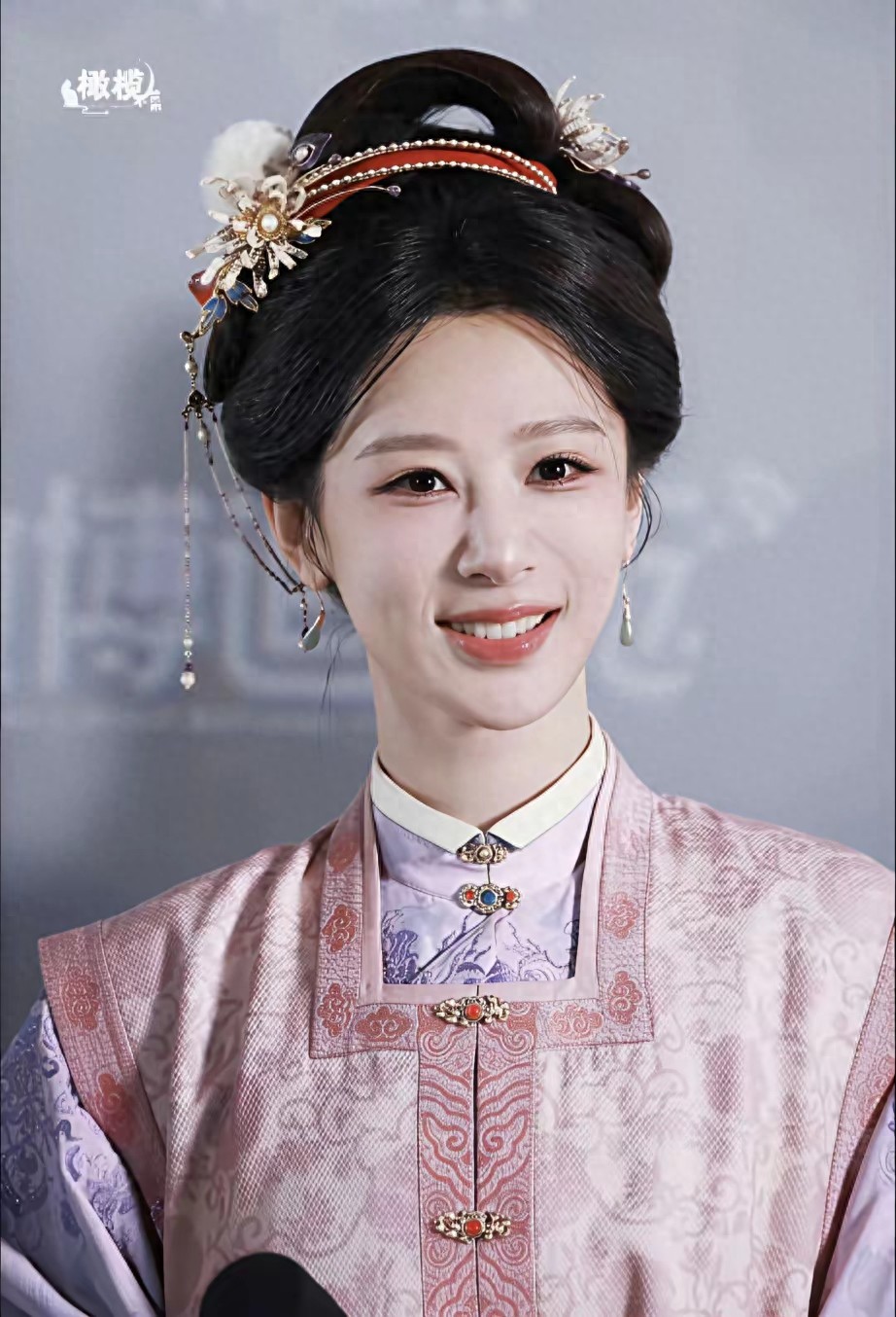 最看不懂的就是杨紫了你说她都33岁了可是人生大事一个都没有完成
