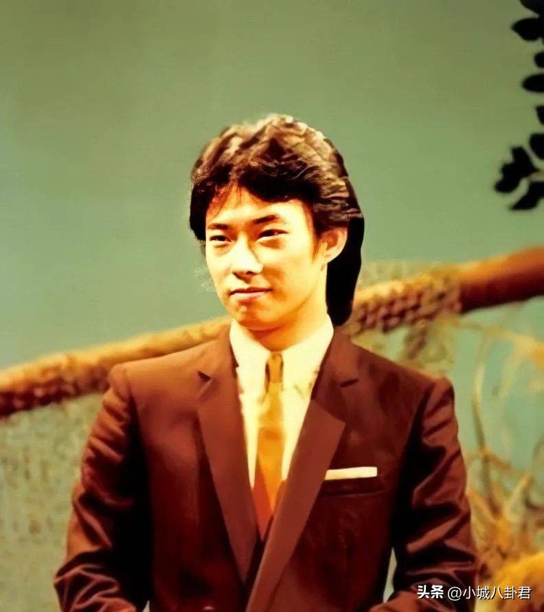 娱乐圈单身男星排行榜_娱乐圈大龄未婚男星_娱乐圈大龄青年