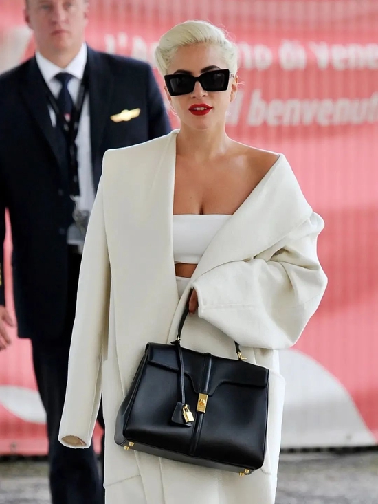 女明星用的包包_Celine Soft 16 bag_Prada Supernova
