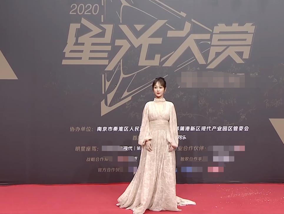 哪个女明星高_女明星身高揭秘_蓝盈莹真实身高