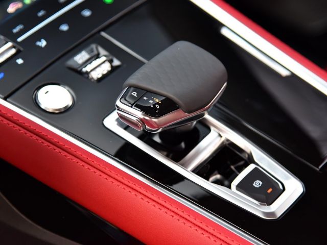 15万内最漂亮的国产SUV_长安CS85轿跑SUV_国产又美又漂亮的SUV17173