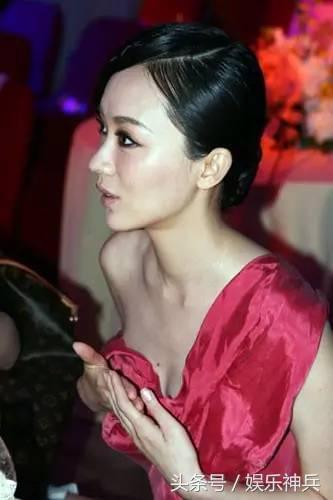 明星爆乳造型经典案例_性感女星没穿内衣_女明星凸点照片曝光