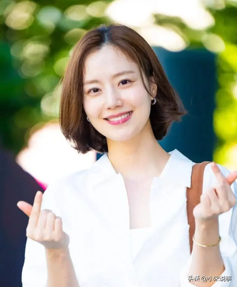 文彩元口臭检测节目_文彩元不洗头谣言_韩国女明星的丑闻