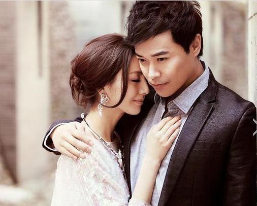 娱乐圈那些模范夫妻，一对遭遇婚姻危机，一对幸福美满