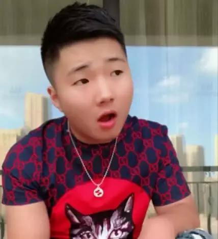 2019年快手身价最高的网红排行_网红八卦头条张二嫂视频-_张二嫂快手身价分析