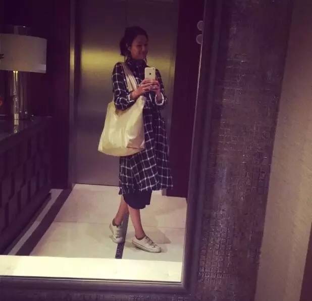 徐静蕾才女多才多艺_徐静蕾导演作品票房破亿_娱乐圈知名女导演