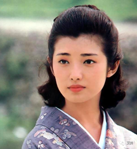 长方形脸女明星_方脸美女_林珍娜美妆技巧