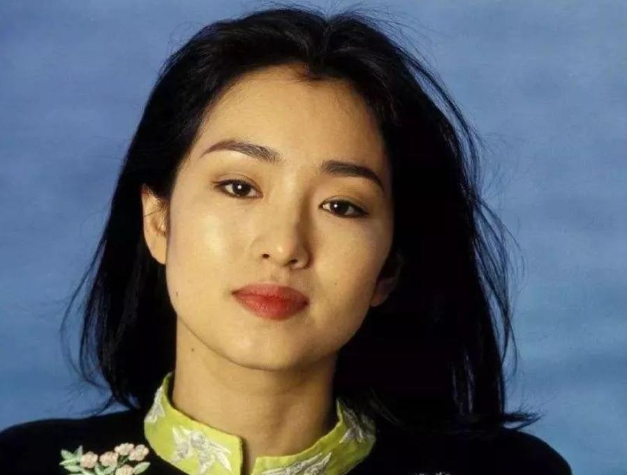娱乐圈仅存的9位方脸女明星，她们的脸方下巴宽，但谁能说不美？