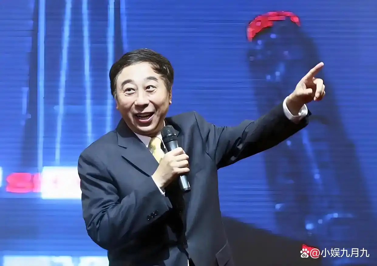 抖音粉丝排名前十的娱乐圈男明星_2026年抖音粉丝排名前十的男明星_抖音最近热点明星是谁呀,