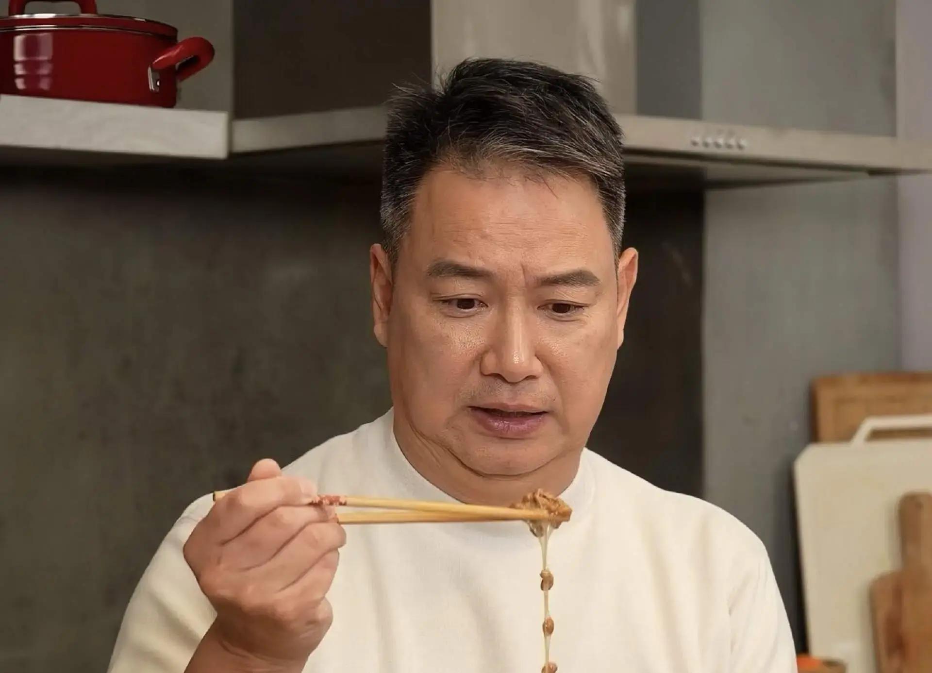 蔡子健 退出娱乐圈_蔡子健 复出 新剧 COURT 香港男星 17年淡出 转型财务策划 大学老师 杜琪峰 邀请 演员心态变化 岁月留痕 中年