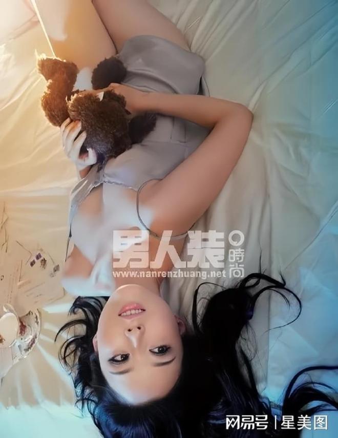 颜丹晨性感写真曝光_男人装 女明星_颜丹晨男人装写真