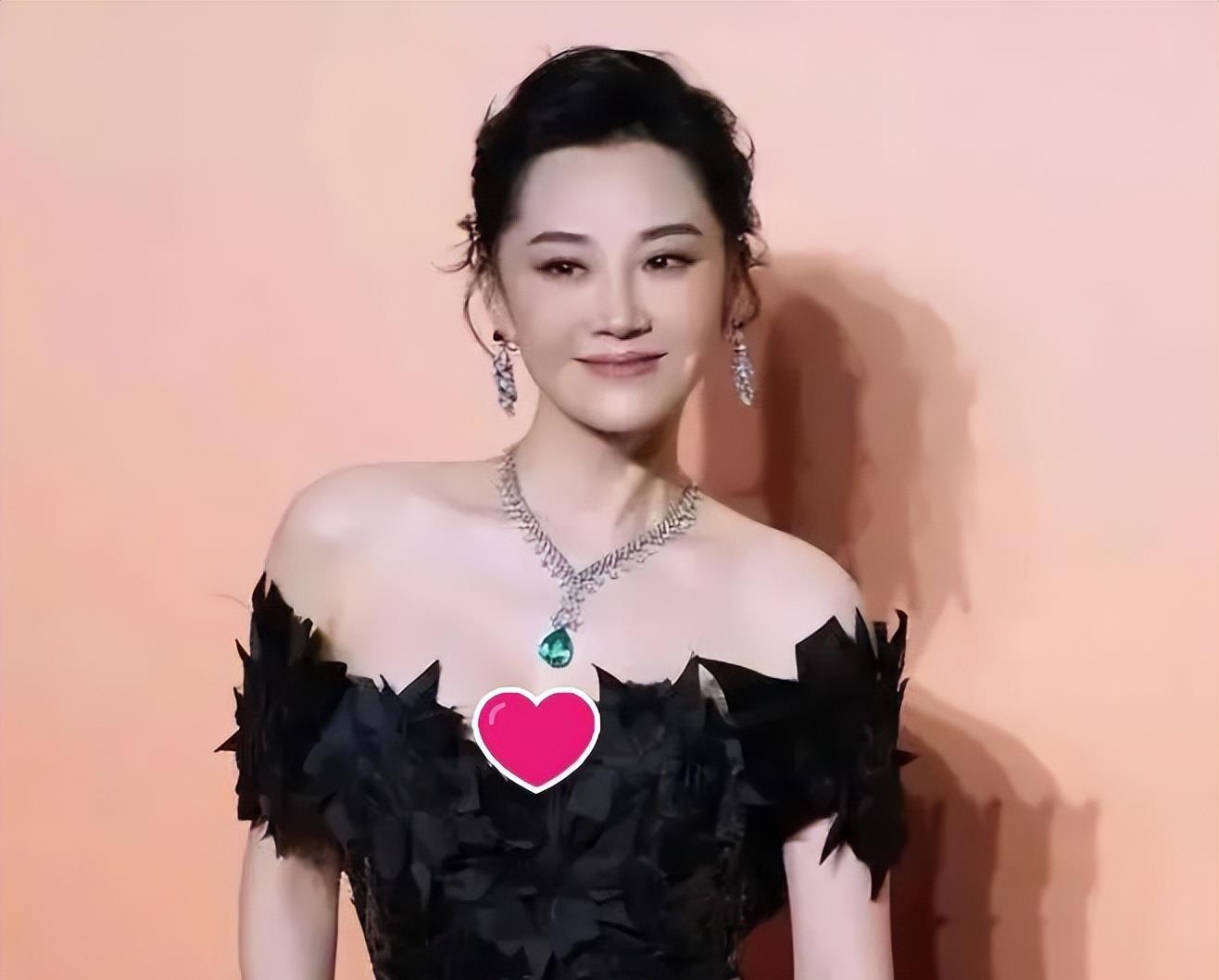 51岁女明星气质_50岁女明星保养_明星最老的女明星