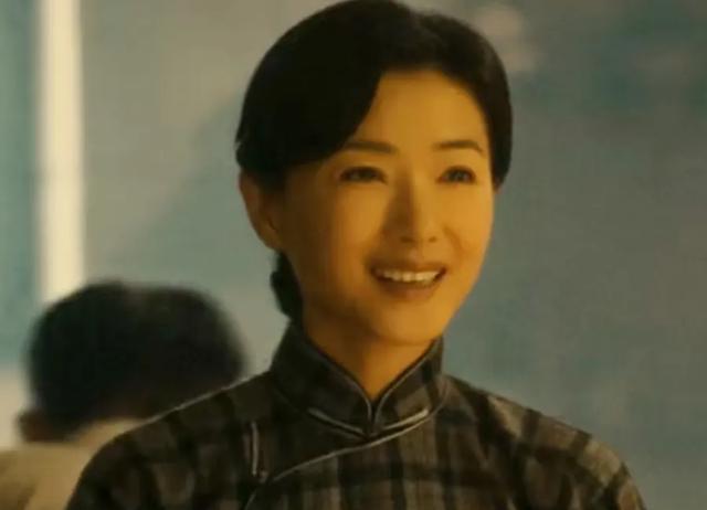 素颜战地医生苏青_真实人设不修图_女明星苏青