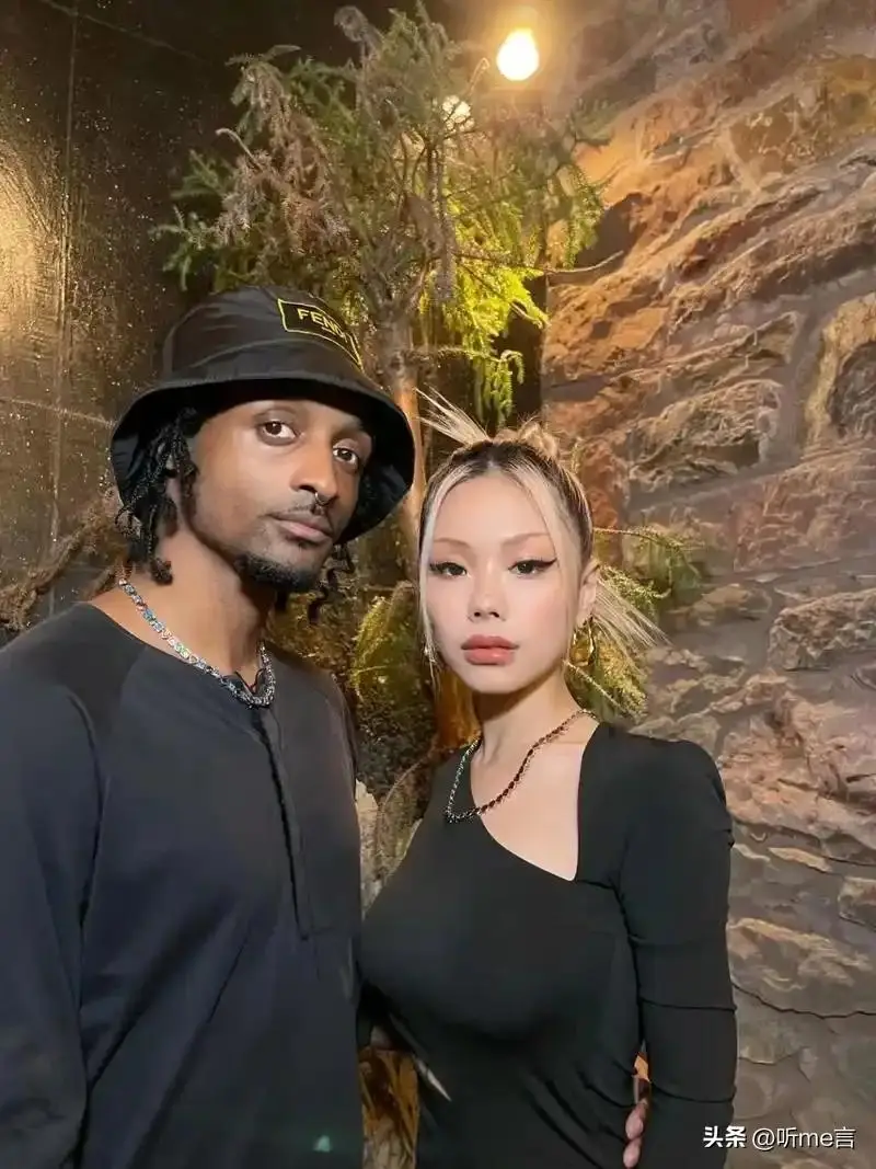 万妮达黑人男友恋情_万妮达原生家庭影响_女明星 黑人男友