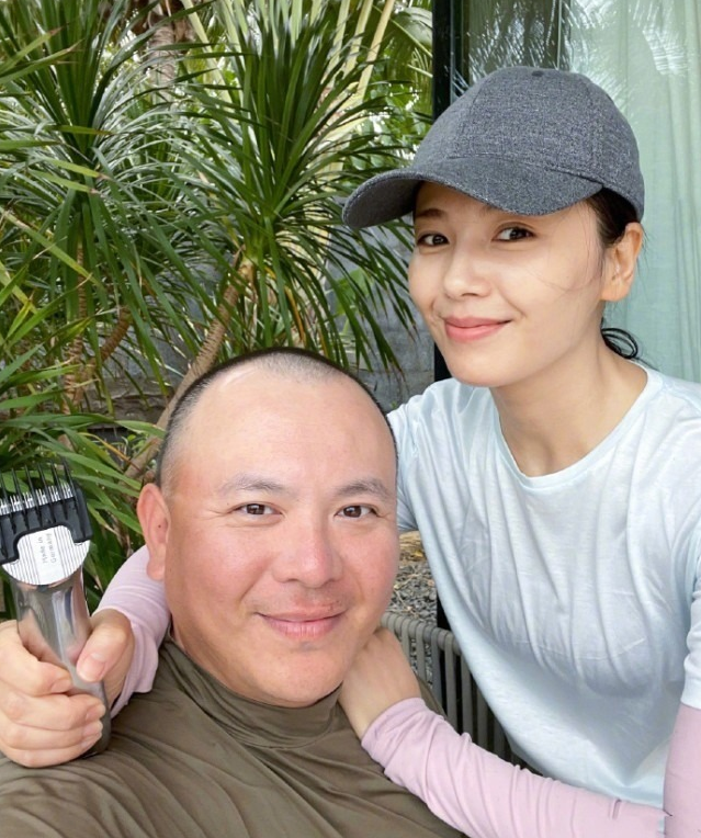 刘涛素颜零瑕疵肌肤_刘涛滚出娱乐圈照片_刘涛健身美照