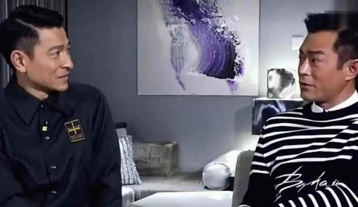 口碑硬核艺人_德艺双馨低调明星_唯一品德高尚没有黑料的明星是谁啊图片,