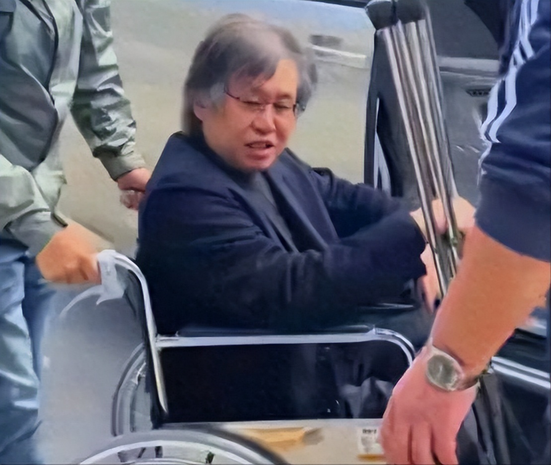郑智化机场风波 口无遮拦歌手口碑崩塌 64岁歌手事业下滑_郑智化抨击娱乐圈