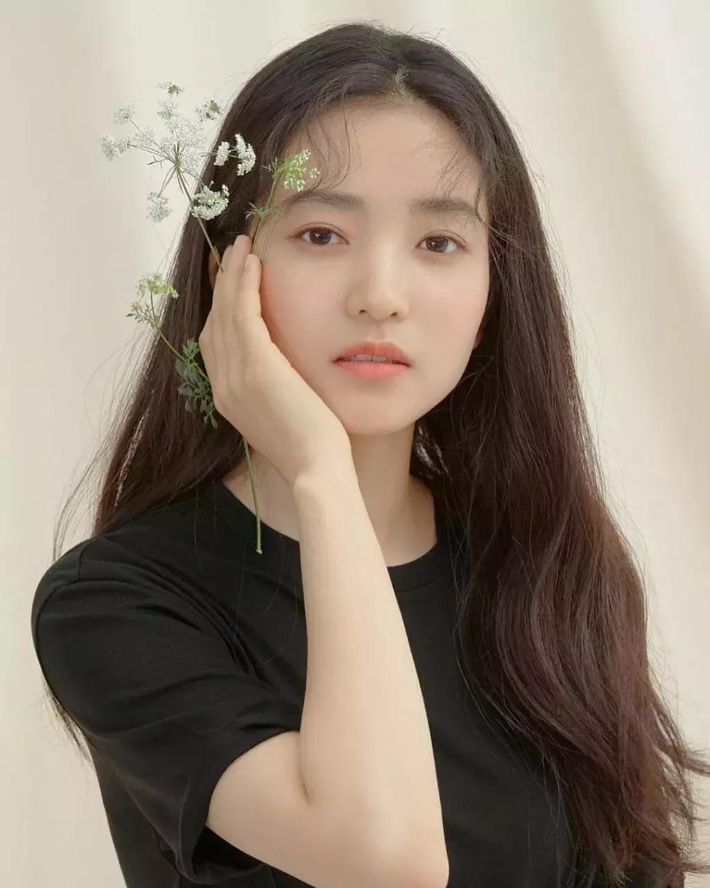 短发造型_女明星短发造型_辛芷蕾短发分析